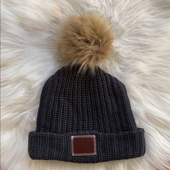 Love Your Melon Accessories - Dark Gray Charcoal Love Your Melon Pom Beanie